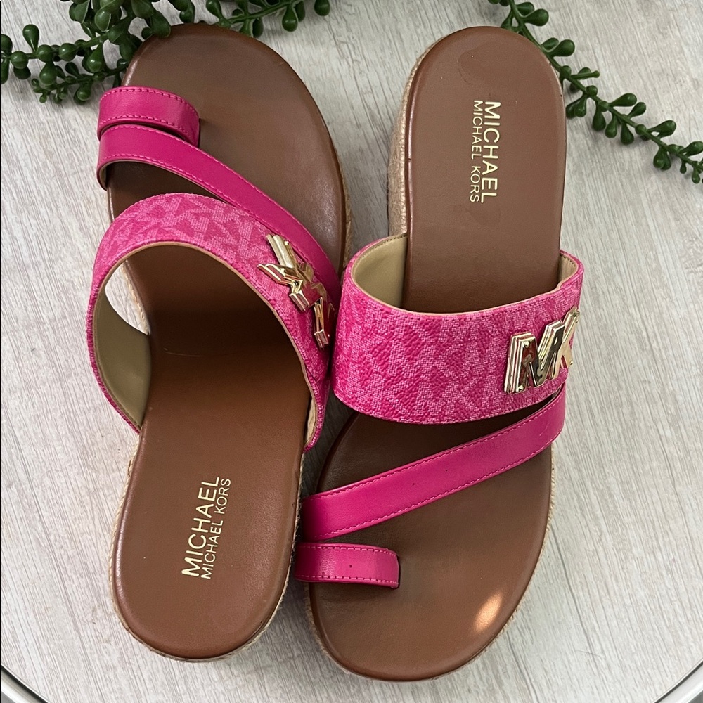 Michael Kors Pink Platform Toe-Ring Slide Sandals with Gold MK Accent - Picture 5 of 15